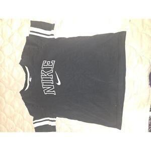 Nike  Black Graphic T-Shirt Size Medium